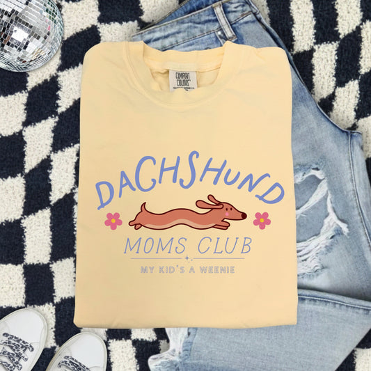 Dachshund Moms Club Tee